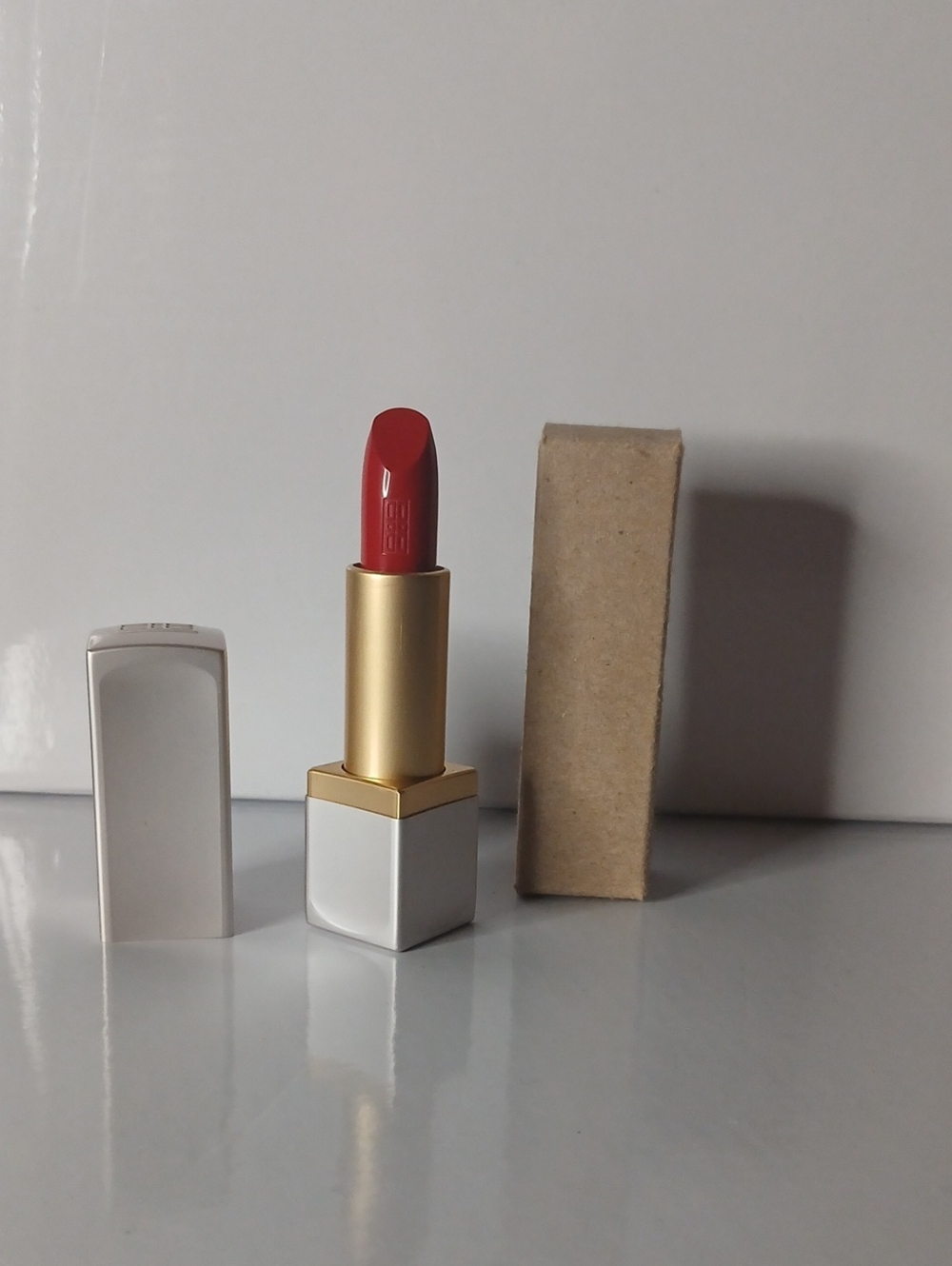 NIB Red Door Red Elizabeth Arden Classic Lipstick